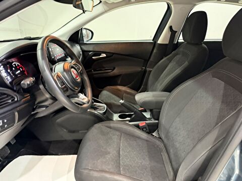 2025 Dizel Otomatik Fiat Egea Cross Mavi Gürel Tasarım Aksesuar Otomotiv San. Tic. Ltd. Şti.