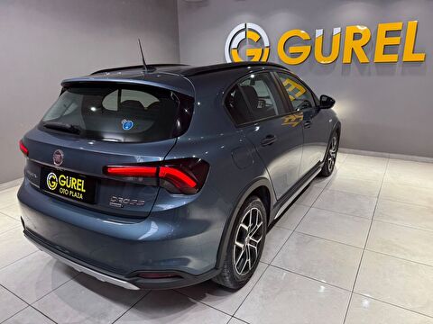 2025 Dizel Otomatik Fiat Egea Cross Mavi Gürel Tasarım Aksesuar Otomotiv San. Tic. Ltd. Şti.