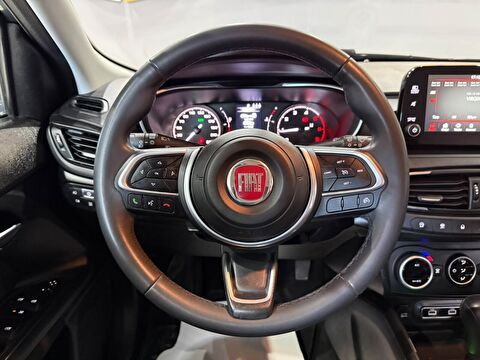 2025 Dizel Otomatik Fiat Egea Cross Mavi Gürel Tasarım Aksesuar Otomotiv San. Tic. Ltd. Şti.