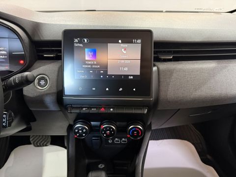 2026 Benzin Otomatik Renault Clio Gri Gürel Tasarım Aksesuar Otomotiv San. Tic. Ltd. Şti.
