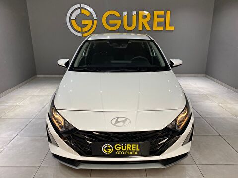 2024 Benzin Otomatik Hyundai i20 Beyaz Gürel Tasarım Aksesuar Otomotiv San. Tic. Ltd. Şti.