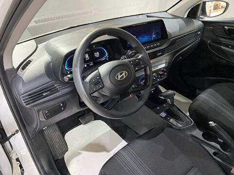 2024 Benzin Otomatik Hyundai i20 Beyaz Gürel Tasarım Aksesuar Otomotiv San. Tic. Ltd. Şti.