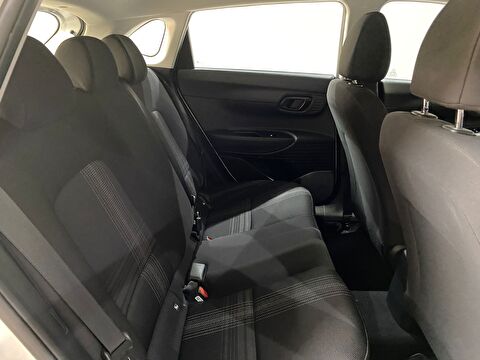 2024 Benzin Otomatik Hyundai i20 Beyaz Gürel Tasarım Aksesuar Otomotiv San. Tic. Ltd. Şti.