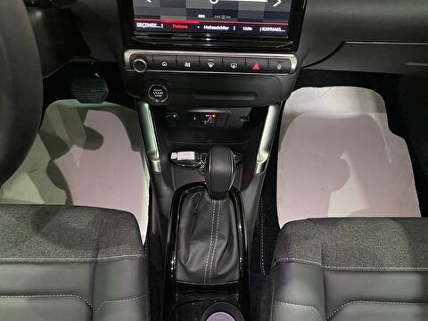 2023 Benzin Otomatik Citroen C3 AirCross Kırmızı Gürel Tasarım Aksesuar Otomotiv San. Tic. Ltd. Şti.