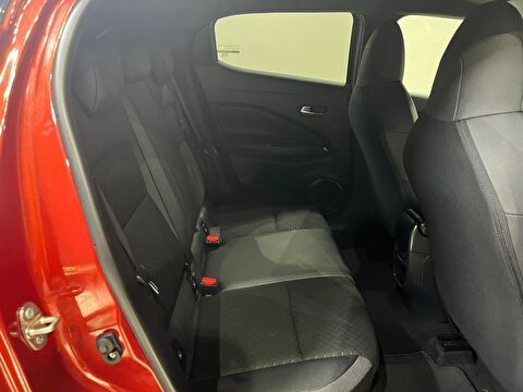 2024 Benzin Otomatik Nissan Juke Kırmızı Gürel Tasarım Aksesuar Otomotiv San. Tic. Ltd. Şti.