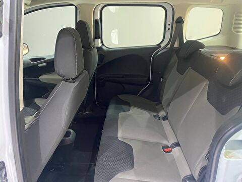 2022 Dizel Manuel Ford Tourneo Courier Beyaz Gürel Tasarım Aksesuar Otomotiv San. Tic. Ltd. Şti.