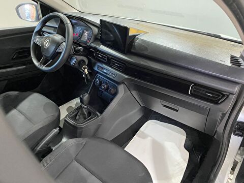 2022 Benzin Otomatik Renault Taliant Beyaz Gürel Tasarım Aksesuar Otomotiv San. Tic. Ltd. Şti.