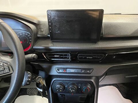 2022 Benzin Otomatik Renault Taliant Beyaz Gürel Tasarım Aksesuar Otomotiv San. Tic. Ltd. Şti.