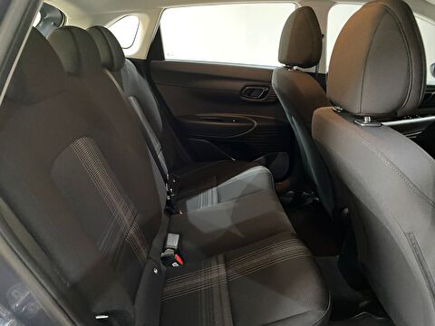 2024 Benzin Otomatik Hyundai i20 Gri Gürel Tasarım Aksesuar Otomotiv San. Tic. Ltd. Şti.