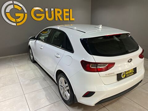 2020 Benzin Manuel Kia Cee'd Beyaz Gürel Tasarım Aksesuar Otomotiv San. Tic. Ltd. Şti.