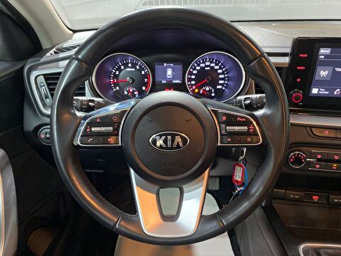 2020 Benzin Manuel Kia Cee'd Beyaz Gürel Tasarım Aksesuar Otomotiv San. Tic. Ltd. Şti.