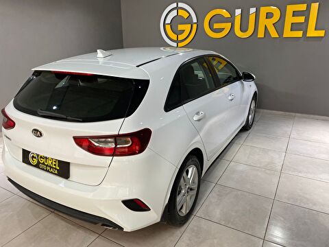 2020 Benzin Manuel Kia Cee'd Beyaz Gürel Tasarım Aksesuar Otomotiv San. Tic. Ltd. Şti.