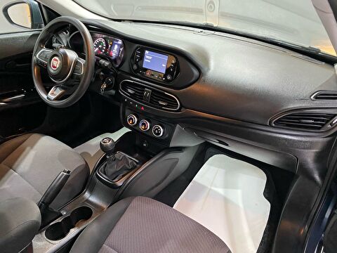 2024 Benzin Manuel Fiat Egea Mavi Gürel Tasarım Aksesuar Otomotiv San. Tic. Ltd. Şti.