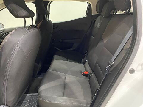 2022 Benzin Manuel Renault Clio Beyaz Gürel Tasarım Aksesuar Otomotiv San. Tic. Ltd. Şti.