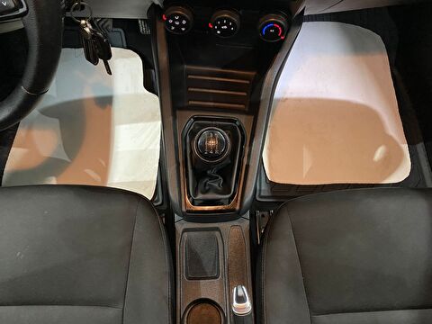 2022 Benzin Manuel Renault Clio Beyaz Gürel Tasarım Aksesuar Otomotiv San. Tic. Ltd. Şti.