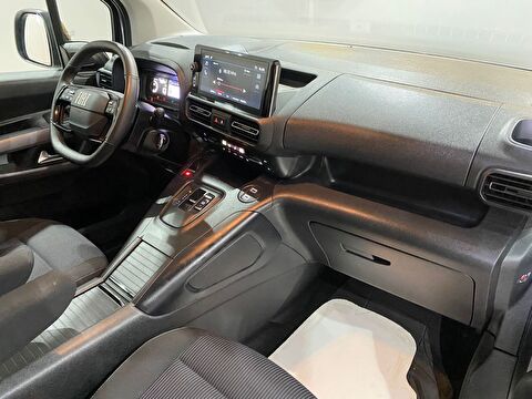 2025 Dizel Otomatik Fiat Doblo Combi Beyaz Gürel Tasarım Aksesuar Otomotiv San. Tic. Ltd. Şti.