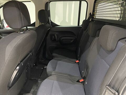 2025 Dizel Otomatik Fiat Doblo Combi Beyaz Gürel Tasarım Aksesuar Otomotiv San. Tic. Ltd. Şti.