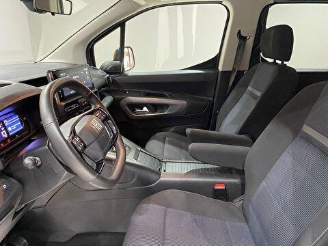 2025 Dizel Otomatik Fiat Doblo Combi Beyaz Gürel Tasarım Aksesuar Otomotiv San. Tic. Ltd. Şti.