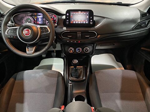 2023 Benzin Manuel Fiat Egea Mavi Gürel Tasarım Aksesuar Otomotiv San. Tic. Ltd. Şti.