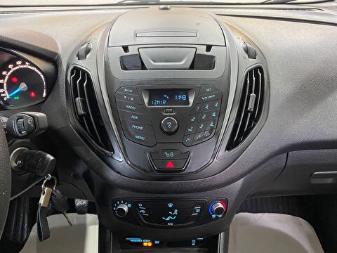 2022 Dizel Manuel Ford Tourneo Courier Journey Beyaz Gürel Tasarım Aksesuar Otomotiv San. Tic. Ltd. Şti.