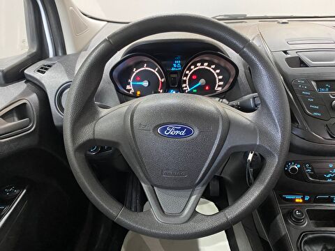 2022 Dizel Manuel Ford Tourneo Courier Journey Beyaz Gürel Tasarım Aksesuar Otomotiv San. Tic. Ltd. Şti.