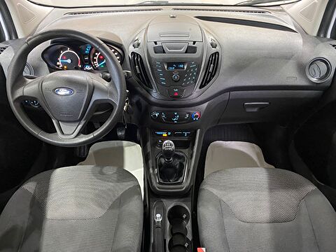 2022 Dizel Manuel Ford Tourneo Courier Journey Beyaz Gürel Tasarım Aksesuar Otomotiv San. Tic. Ltd. Şti.