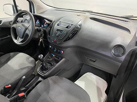 2022 Dizel Manuel Ford Tourneo Courier Journey Beyaz Gürel Tasarım Aksesuar Otomotiv San. Tic. Ltd. Şti.