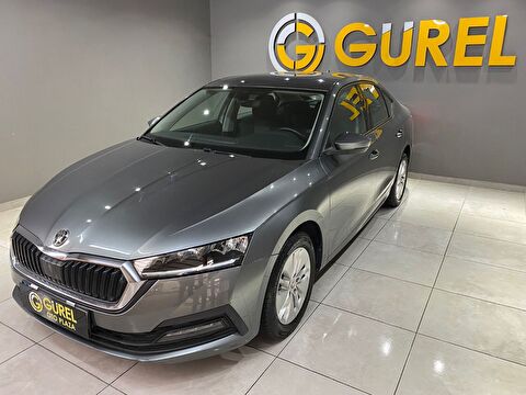 2022 Hybrid Otomatik Skoda Octavia Gri Gürel Tasarım Aksesuar Otomotiv San. Tic. Ltd. Şti.