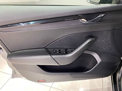 2022 Hybrid Otomatik Skoda Octavia Gri Gürel Tasarım Aksesuar Otomotiv San. Tic. Ltd. Şti.