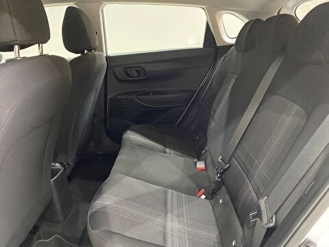 2024 Benzin Otomatik Hyundai i20 Beyaz Gürel Tasarım Aksesuar Otomotiv San. Tic. Ltd. Şti.