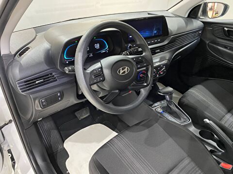 2024 Benzin Otomatik Hyundai i20 Beyaz Gürel Tasarım Aksesuar Otomotiv San. Tic. Ltd. Şti.
