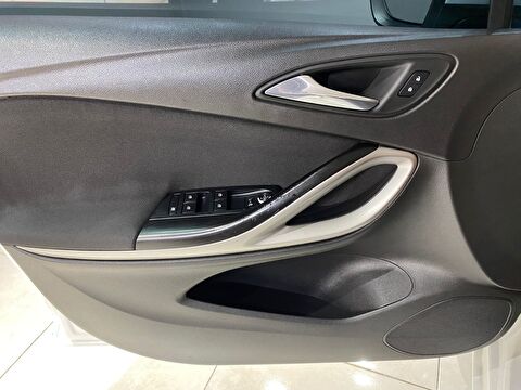 TaksitliOto.Net | 2.El Opel Astra Hatchback 1.4 Enjoy | Manuel & Benzin | Beyaz | İzmir.2el 2017 Benzin Manuel Opel Astra Beyaz Gürel Tasarım Aksesuar Otomotiv San. Tic. Ltd. Şti.