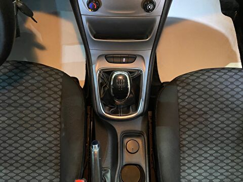 TaksitliOto.Net | 2.El Opel Astra Hatchback 1.4 Enjoy | Manuel & Benzin | Beyaz | İzmir.2el 2017 Benzin Manuel Opel Astra Beyaz Gürel Tasarım Aksesuar Otomotiv San. Tic. Ltd. Şti.