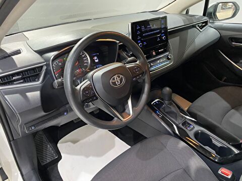 2022 Benzin Otomatik Toyota Corolla Beyaz Gürel Tasarım Aksesuar Otomotiv San. Tic. Ltd. Şti.