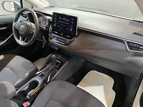 2022 Benzin Otomatik Toyota Corolla Beyaz Gürel Tasarım Aksesuar Otomotiv San. Tic. Ltd. Şti.