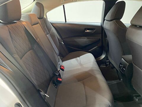 2022 Benzin Otomatik Toyota Corolla Beyaz Gürel Tasarım Aksesuar Otomotiv San. Tic. Ltd. Şti.