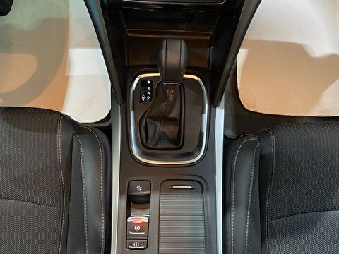 2024 Benzin Otomatik Renault Megane Gri Gürel Tasarım Aksesuar Otomotiv San. Tic. Ltd. Şti.