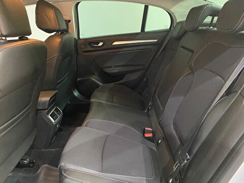 2024 Benzin Otomatik Renault Megane Gri Gürel Tasarım Aksesuar Otomotiv San. Tic. Ltd. Şti.
