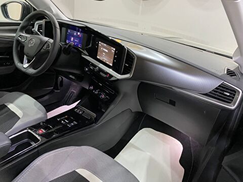 2024 Benzin Otomatik Opel Mokka Siyah Gürel Tasarım Aksesuar Otomotiv San. Tic. Ltd. Şti.