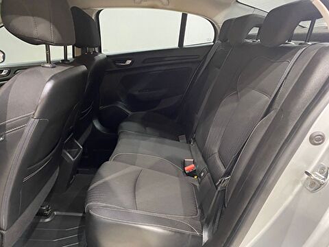 2019 Dizel Otomatik Renault Megane Gümüş Gri Gürel Tasarım Aksesuar Otomotiv San. Tic. Ltd. Şti.