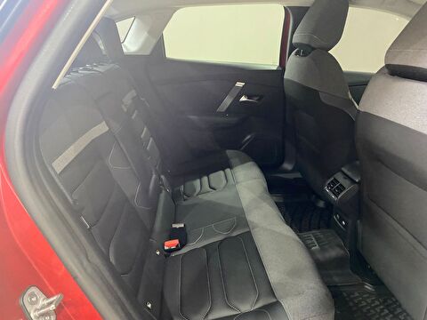 2023 Benzin Otomatik Citroen C4 X Kırmızı Gürel Tasarım Aksesuar Otomotiv San. Tic. Ltd. Şti.