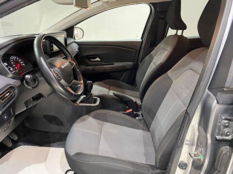 2023 Benzin Manuel Dacia Jogger Yeşil Gürel Tasarım Aksesuar Otomotiv San. Tic. Ltd. Şti.