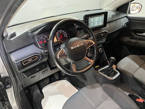 2023 Benzin Manuel Dacia Jogger Yeşil Gürel Tasarım Aksesuar Otomotiv San. Tic. Ltd. Şti.