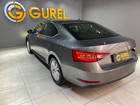 2023 Benzin Otomatik Skoda Superb Gri Gürel Tasarım Aksesuar Otomotiv San. Tic. Ltd. Şti.