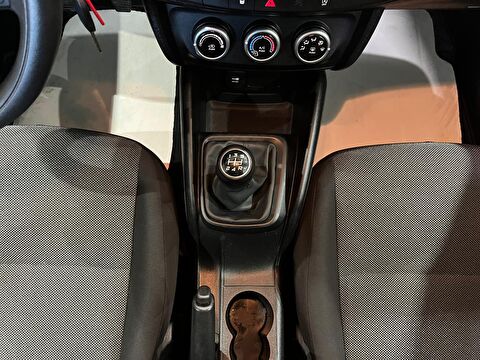 2022 Dizel Manuel Fiat Egea Beyaz Gürel Tasarım Aksesuar Otomotiv San. Tic. Ltd. Şti.