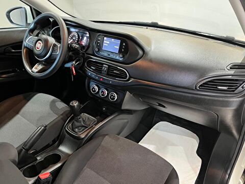 2022 Dizel Manuel Fiat Egea Beyaz Gürel Tasarım Aksesuar Otomotiv San. Tic. Ltd. Şti.