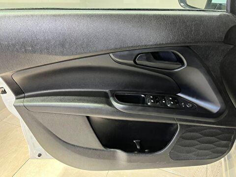 2022 Dizel Manuel Fiat Egea Beyaz Gürel Tasarım Aksesuar Otomotiv San. Tic. Ltd. Şti.