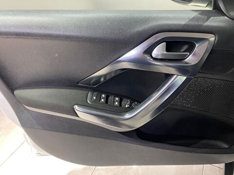 2017 Dizel Otomatik Peugeot 2008 Beyaz Gürel Tasarım Aksesuar Otomotiv San. Tic. Ltd. Şti.