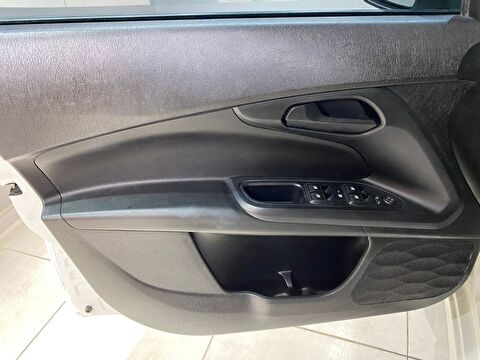 2023 Dizel Otomatik Fiat Egea Beyaz Gürel Tasarım Aksesuar Otomotiv San. Tic. Ltd. Şti.
