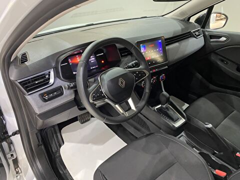2026 Benzin Otomatik Renault Clio Beyaz Gürel Tasarım Aksesuar Otomotiv San. Tic. Ltd. Şti.